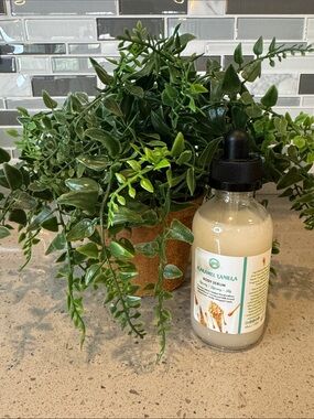 DILLPICKY - CARAMEL VANILLA BODY SERUM